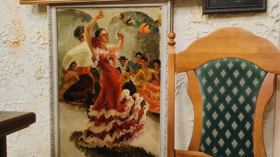 Антикварный магазин «Ларец». Картина. Фламенко.