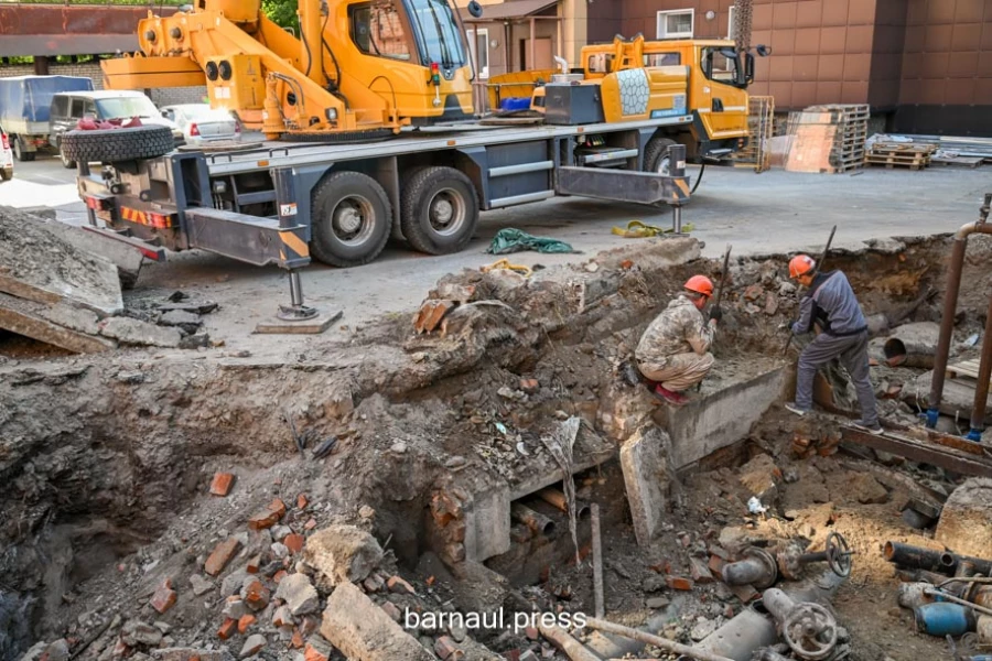 Движение на улице Партизанской в Барнауле ограничат из-за модернизации тепловых сетей.