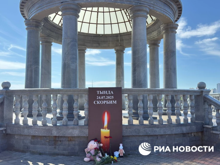 Мемориал в честь память о погибших после крушения самолета 24 июля