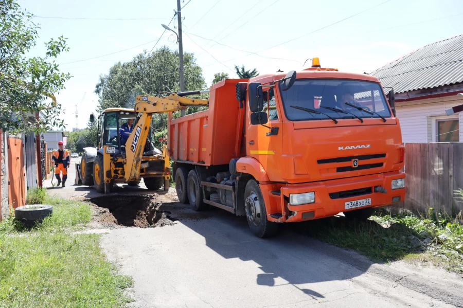 «Росводоканал Барнаул» отключает неплательщиков  от коммунальных услуг.