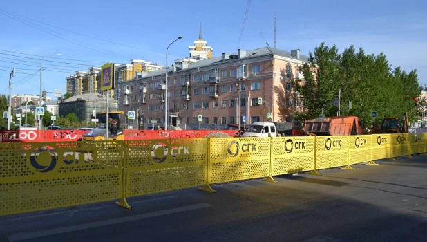 Открыли движение по улице Профинтерна в Барнауле