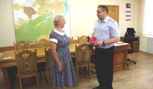 В Барнауле пенсионерка и сотрудники банка помогли раскрыть преступление.