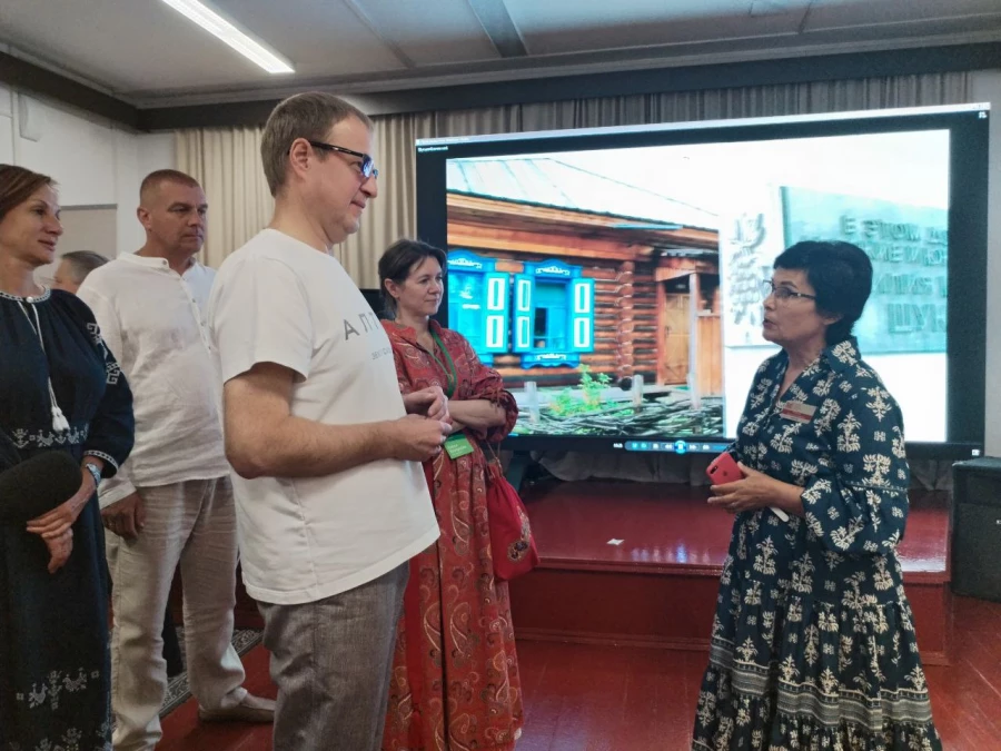 Глава региона посетил мемориальный комплекс и уникальную выставку к юбилею Есенина