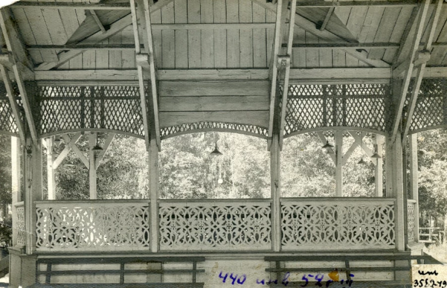 Танцевальный павильон в городском саду, 1902 год.