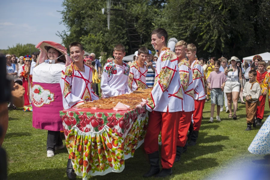 Завершение Шукшинского кинофестиваля в Сростках.
