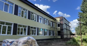Школа в селе Зеленая роща Ребрихинского района. 