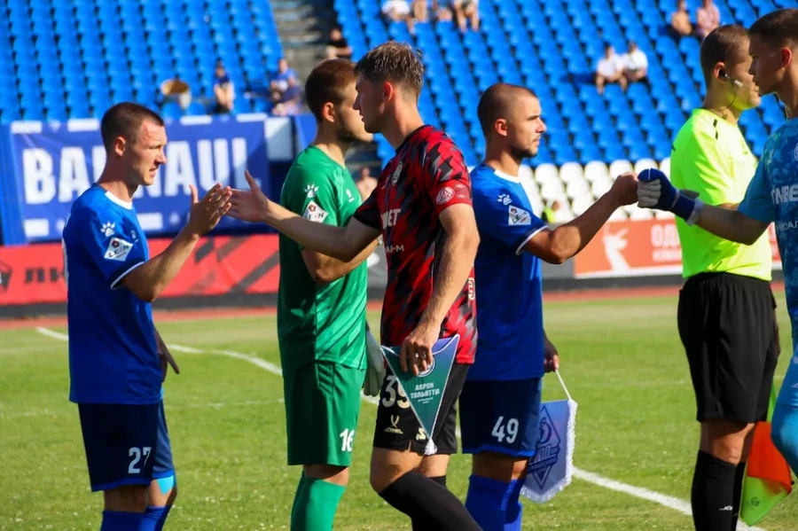 Домашний матчони с «Акроном-2» из Тольяти. 