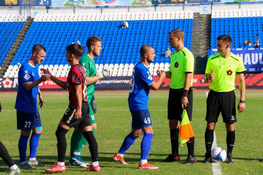 Домашний матчони с «Акроном-2» из Тольяти. 