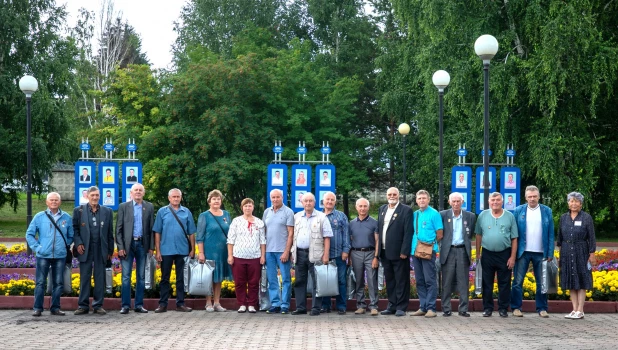 На Алтай-Коксе прошла серия экскурсий для ветеранов предприятия.