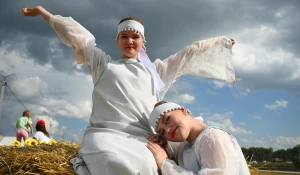 Девушки на Дне сибирского поля — 2025.