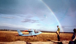 Трапезников на самолете «Росинант».