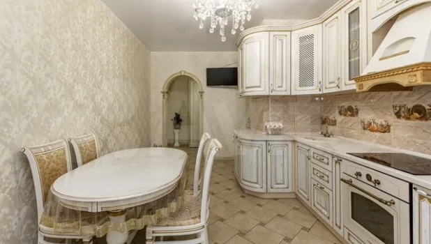 Квартира «олигарха Сильвестра Сергеева» продается в Барнауле за 9,9 млн рублей