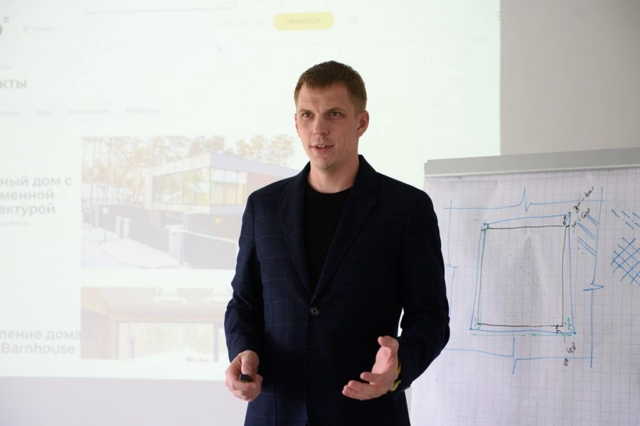 Александр Зенов.