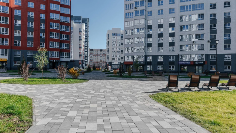 Благоустройство территорий с использованием плитки АЛОМ. ЖК «Норд», г. Барнаул.