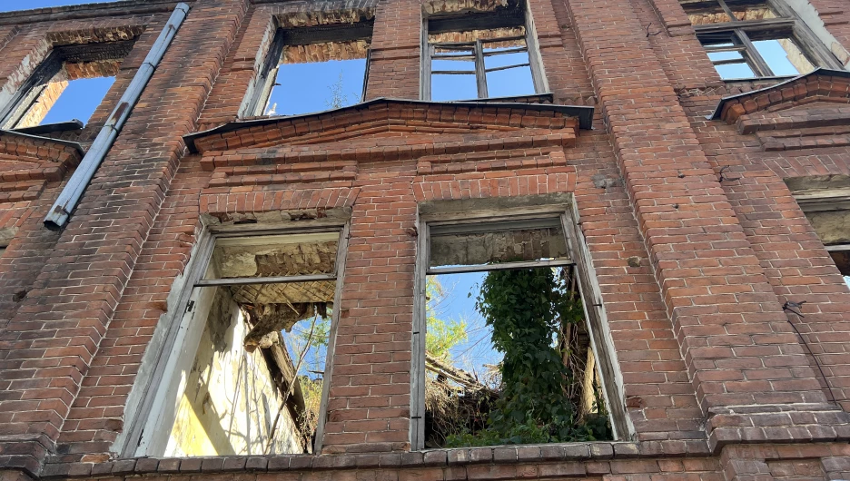 Дом Поскотинова, Мало-Олонская, 21.