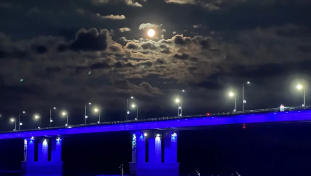 Полнолуние. Барнаул.