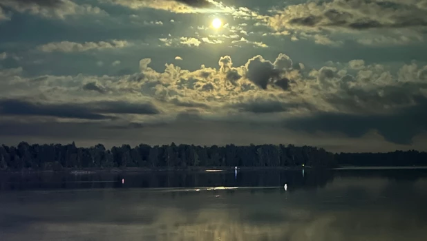 Полнолуние. Барнаул.