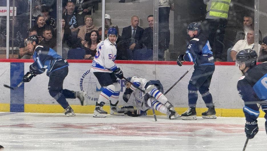 Хоккей, Кубок губернатора Алтайского края. Динамо-Алтай