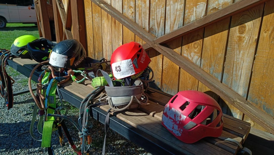 Страховочные системы для спортивного туризма