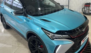 Новенький и сверкающий Geely Coolray