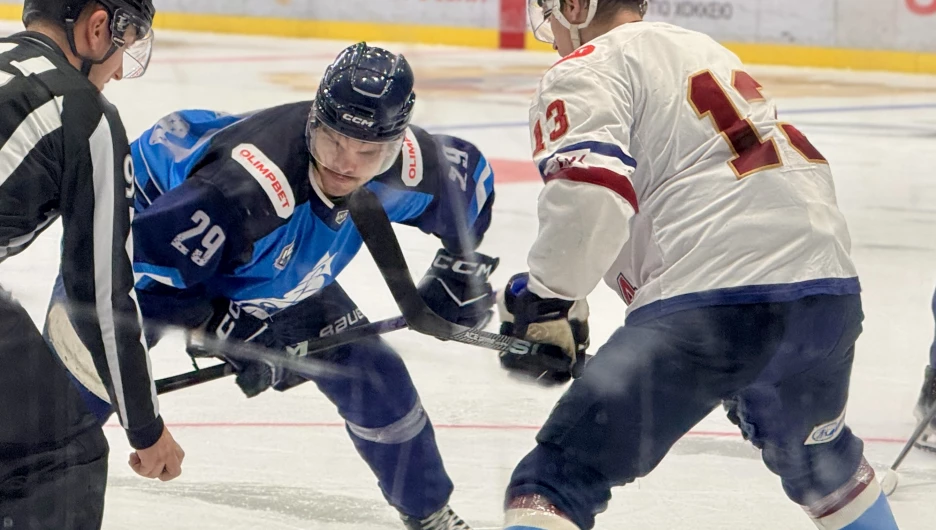 Хоккей, «Кубок губернатора». ХК «Динамо-Алтай» – «Сокол»