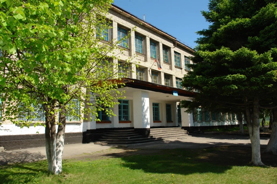 Троицкая средняя школа №1.