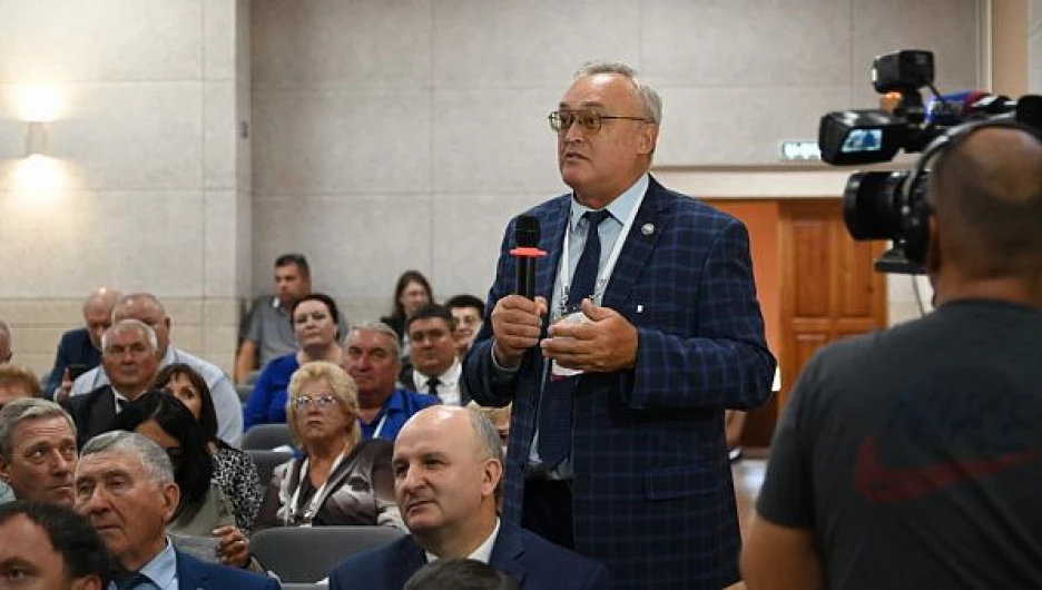 Константин Антропов, Председатель Совета депутатов Шелаболихинского района.