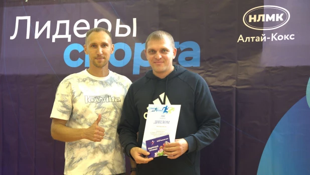 Сотрудники Алтай-Кокса стали участниками корпоративного турнира по дартсу.