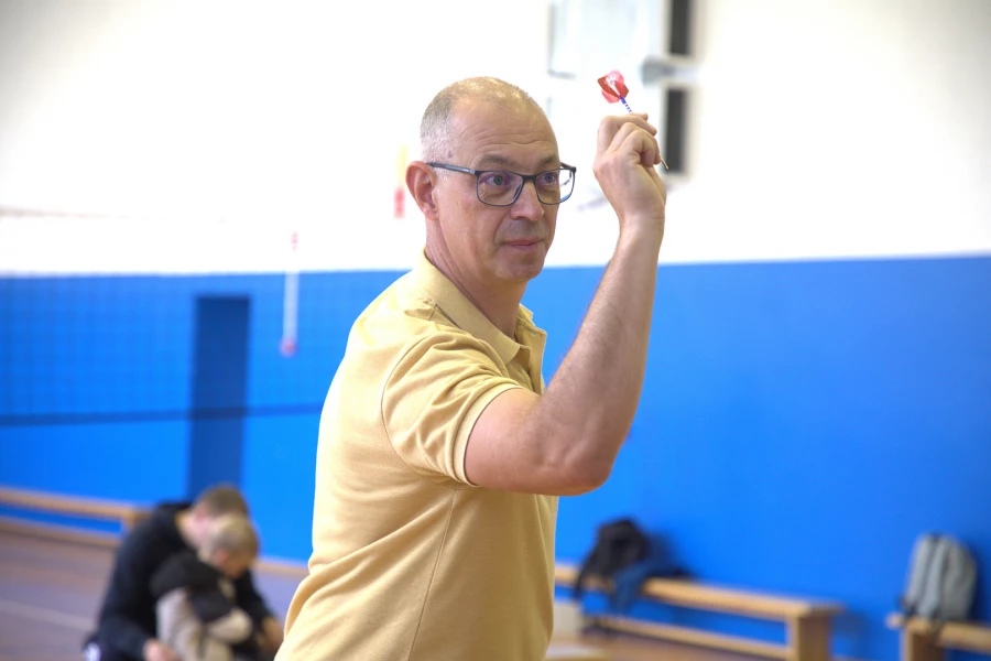 Сотрудники Алтай-Кокса стали участниками корпоративного турнира по дартсу.