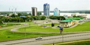 Вид на Барнаул с Нагорного парка.