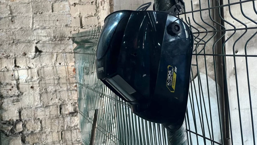 Завод. Производство. Металлообработка. Сварочная маска.