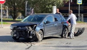 Разбитый всмятку Citroen на Ленина-Партизанская