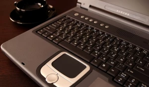 Ноутбук, работа за компьютером. 