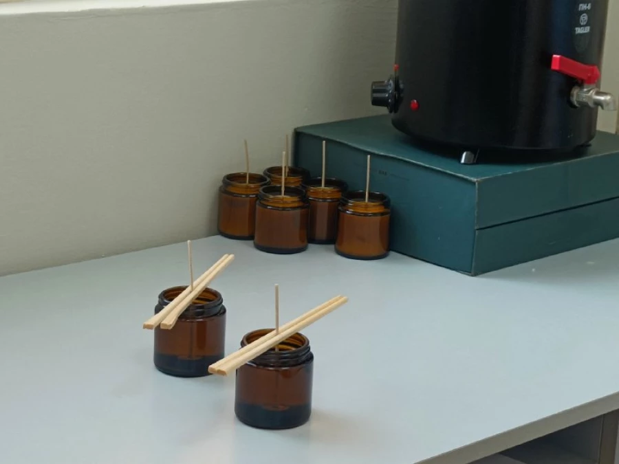 Процесс заливки свечей