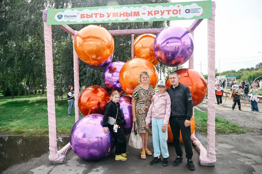 Ольга Дмитриева с семьей.