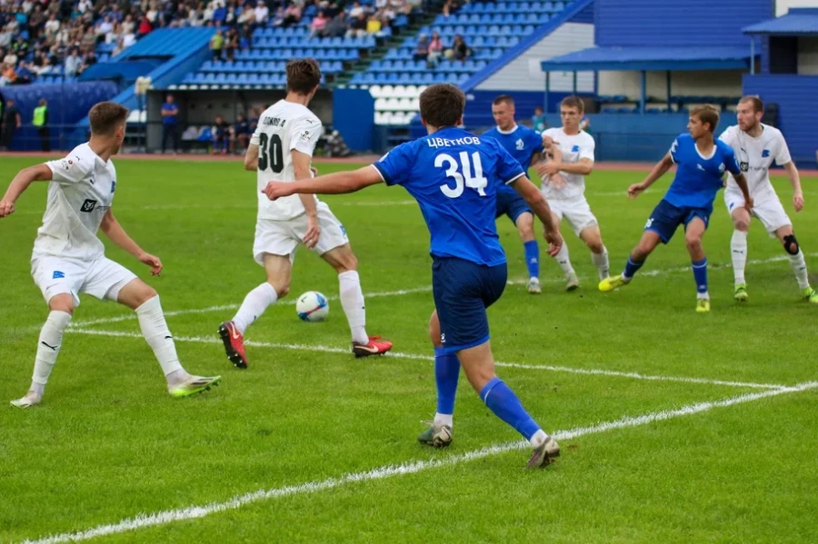 Барнаульские динамовцы обыграли "Волну" из Нижегородской области