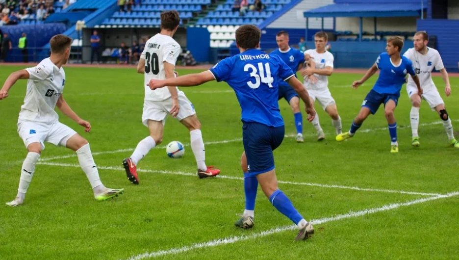 Барнаульские динамовцы обыграли "Волну" из Нижегородской области