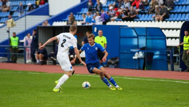 Барнаульские динамовцы обыграли "Волну" из Нижегородской области