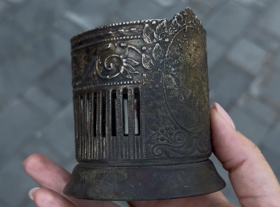 Подстаканник из дома Поскотинова.