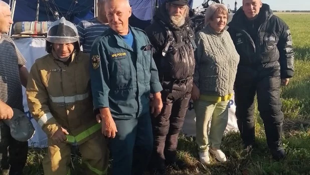 После приземления аэростата.