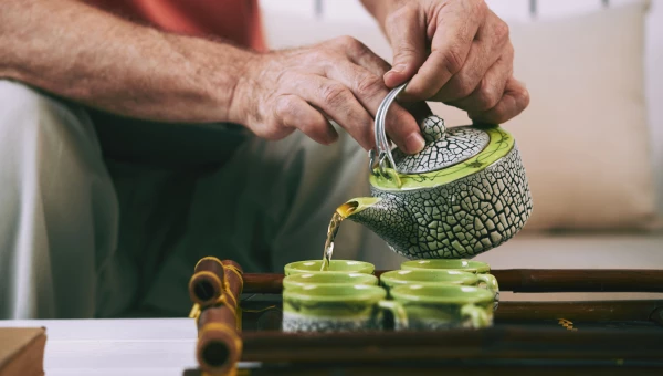 Заваривание чая.