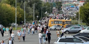 Барнаульцы отмечают День города и ожидают легендарное авиашоу «Русских витязей».