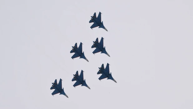 Грандиозное шоу «Русских витязей» и восхищенные барнаульцы 