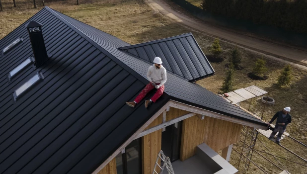 Кровля на крыше дома.