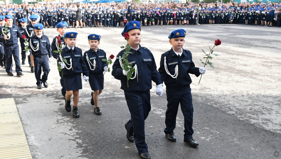 Торжественная линейка в день знаний в лицее № 52.