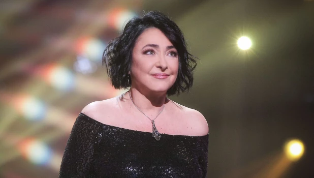 Лолита в шоу "Суперстар!".