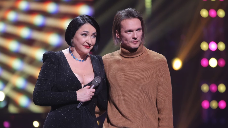 Лолита в шоу &quot;Суперстар!&quot;.