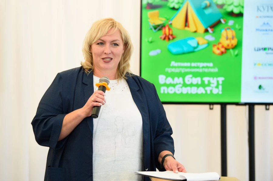 Как прошла Летняя встреча предпринимателей, где представители бизнеса рассказали о местах силы. Барнаул, 2025 год.