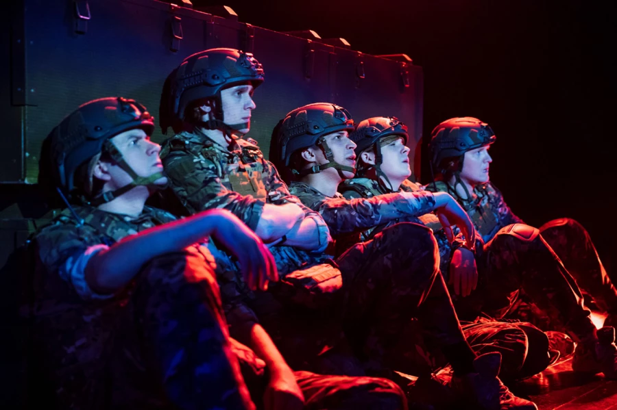 Премьера спектакля «А в доме том солдата ждут».