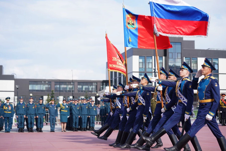 Церемония передачи земли с мест сражений Великой Отечественной войны.